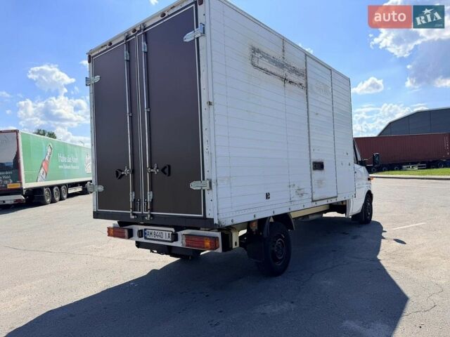 Белый Мерседес Sprinter, объемом двигателя 2.69 л и пробегом 669 тыс. км за 10800 $, фото 6 на Automoto.ua