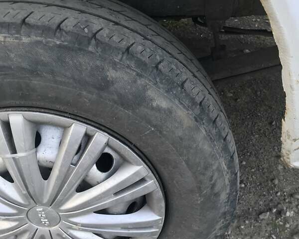 Белый Мерседес Sprinter, объемом двигателя 2.2 л и пробегом 640 тыс. км за 5300 $, фото 6 на Automoto.ua