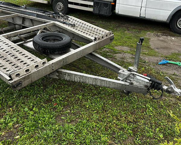 Белый Мерседес Sprinter, объемом двигателя 2.7 л и пробегом 765 тыс. км за 15000 $, фото 9 на Automoto.ua