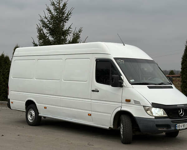 Белый Мерседес Sprinter, объемом двигателя 2.15 л и пробегом 359 тыс. км за 9350 $, фото 3 на Automoto.ua