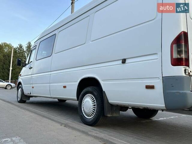 Белый Мерседес Sprinter, объемом двигателя 2.7 л и пробегом 590 тыс. км за 8200 $, фото 9 на Automoto.ua