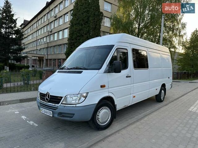 Белый Мерседес Sprinter, объемом двигателя 2.7 л и пробегом 590 тыс. км за 8200 $, фото 5 на Automoto.ua