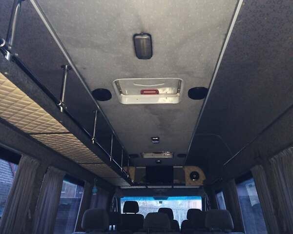 Белый Мерседес Sprinter, объемом двигателя 2.15 л и пробегом 867 тыс. км за 7417 $, фото 12 на Automoto.ua