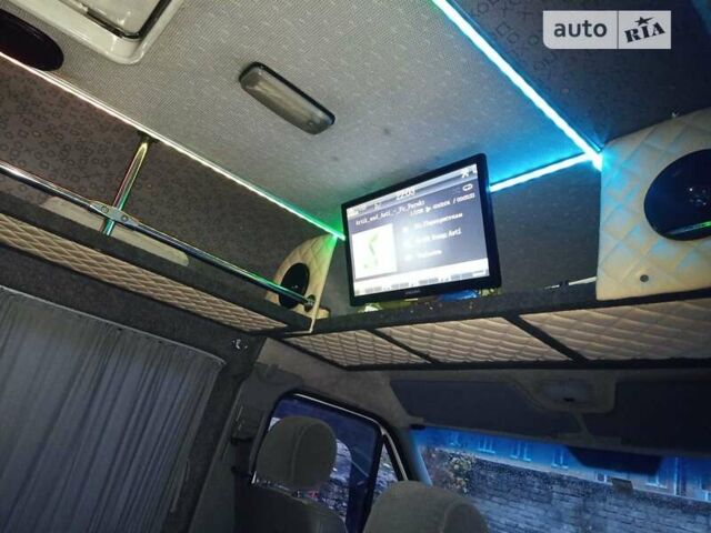 Белый Мерседес Sprinter, объемом двигателя 2.15 л и пробегом 867 тыс. км за 7417 $, фото 22 на Automoto.ua