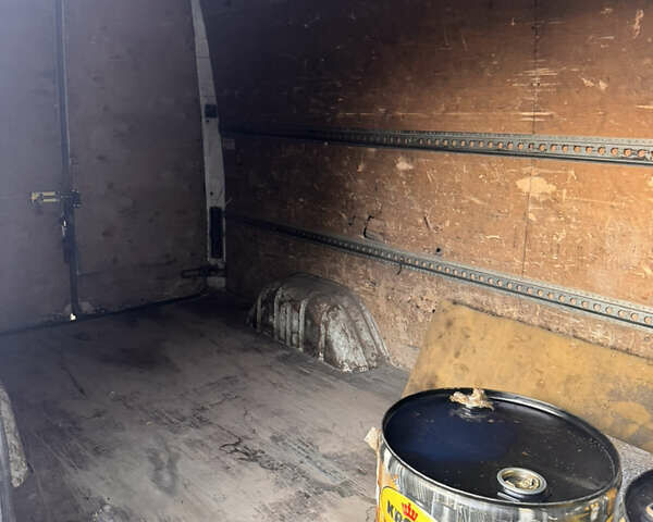 Белый Мерседес Sprinter, объемом двигателя 2.15 л и пробегом 509 тыс. км за 6700 $, фото 2 на Automoto.ua