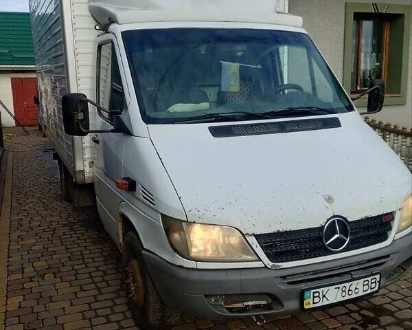 Білий Мерседес Sprinter, об'ємом двигуна 2.2 л та пробігом 430 тис. км за 8500 $, фото 3 на Automoto.ua
