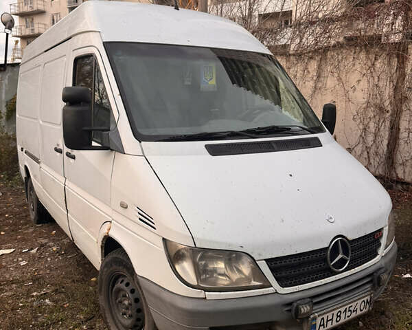Белый Мерседес Sprinter, объемом двигателя 2.15 л и пробегом 509 тыс. км за 6700 $, фото 1 на Automoto.ua