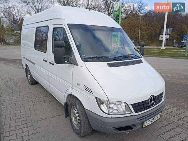 Белый Мерседес Sprinter, объемом двигателя 2.7 л и пробегом 420 тыс. км за 12500 $, фото 26 на Automoto.ua
