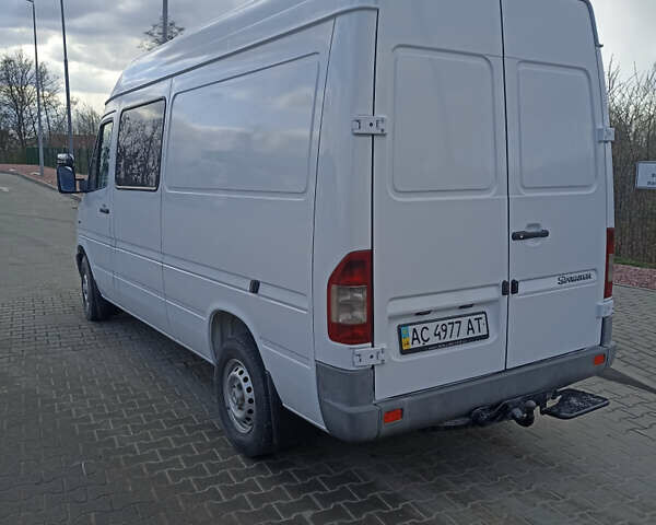 Белый Мерседес Sprinter, объемом двигателя 2.7 л и пробегом 420 тыс. км за 12500 $, фото 24 на Automoto.ua