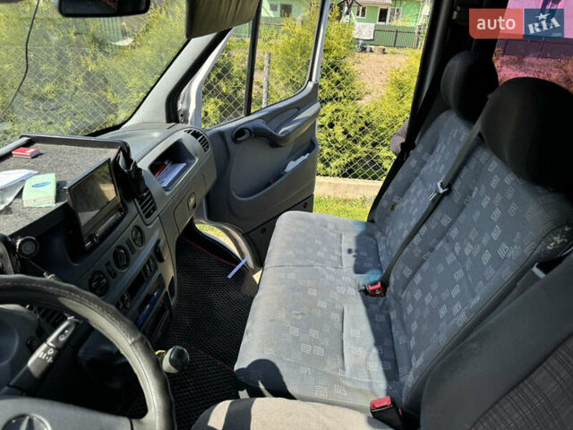 Белый Мерседес Sprinter, объемом двигателя 2.7 л и пробегом 632 тыс. км за 7000 $, фото 10 на Automoto.ua
