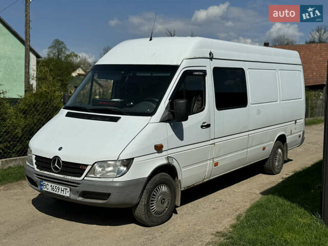 Белый Мерседес Sprinter, объемом двигателя 2.7 л и пробегом 632 тыс. км за 7000 $, фото 7 на Automoto.ua