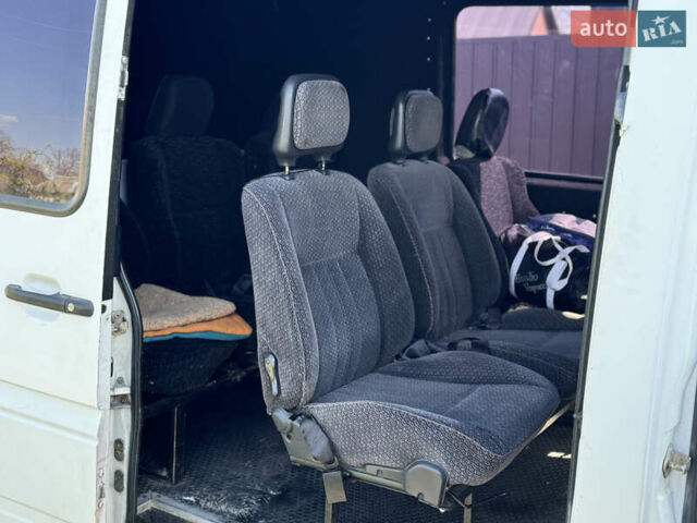 Белый Мерседес Sprinter, объемом двигателя 2.7 л и пробегом 632 тыс. км за 7000 $, фото 20 на Automoto.ua