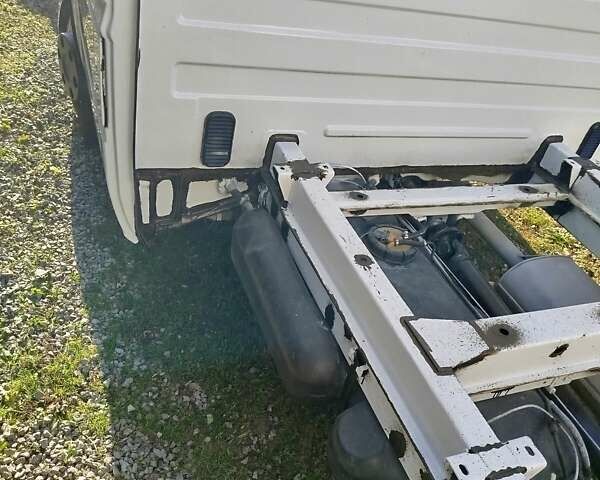 Білий Мерседес Sprinter, об'ємом двигуна 2.15 л та пробігом 567 тис. км за 15000 $, фото 6 на Automoto.ua