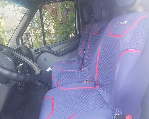 Білий Мерседес Sprinter, об'ємом двигуна 2.1 л та пробігом 830 тис. км за 8000 $, фото 3 на Automoto.ua