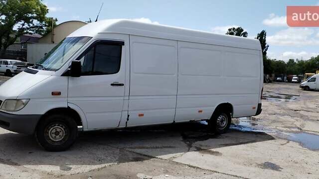 Белый Мерседес Sprinter, объемом двигателя 0 л и пробегом 310 тыс. км за 6200 $, фото 13 на Automoto.ua