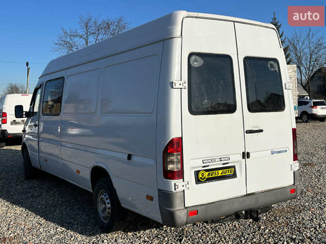 Белый Мерседес Sprinter, объемом двигателя 2.15 л и пробегом 561 тыс. км за 8999 $, фото 4 на Automoto.ua