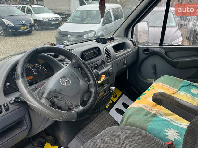 Белый Мерседес Sprinter, объемом двигателя 2.15 л и пробегом 561 тыс. км за 9500 $, фото 8 на Automoto.ua