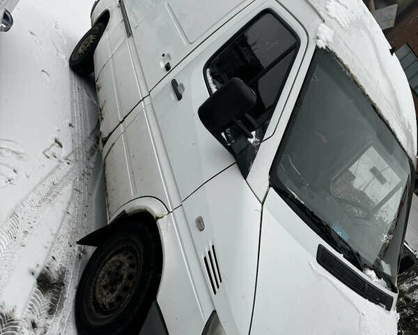 Білий Мерседес Sprinter, об'ємом двигуна 2.15 л та пробігом 389 тис. км за 6403 $, фото 1 на Automoto.ua