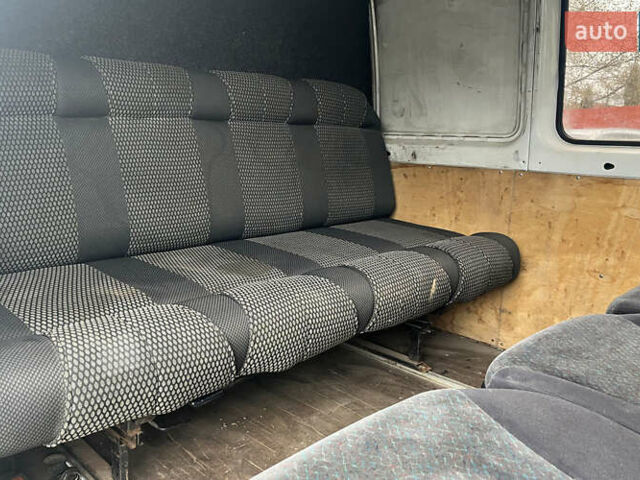 Белый Мерседес Sprinter, объемом двигателя 2.15 л и пробегом 561 тыс. км за 9500 $, фото 15 на Automoto.ua