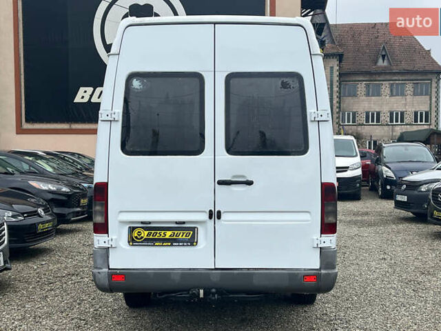 Белый Мерседес Sprinter, объемом двигателя 2.15 л и пробегом 561 тыс. км за 9500 $, фото 4 на Automoto.ua