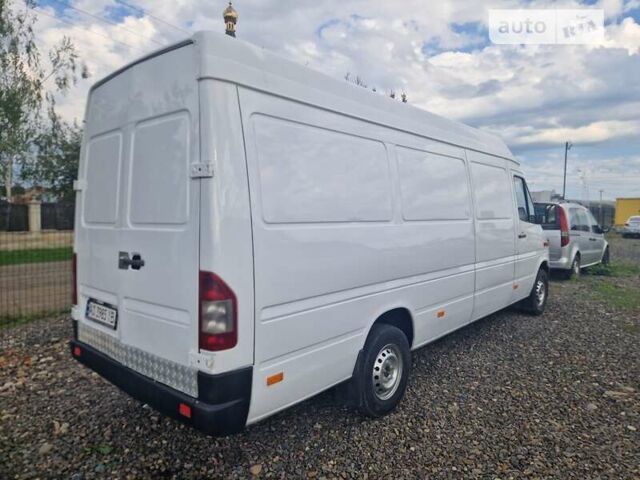 Белый Мерседес Sprinter, объемом двигателя 2.1 л и пробегом 399 тыс. км за 7700 $, фото 4 на Automoto.ua