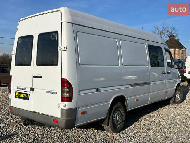 Белый Мерседес Sprinter, объемом двигателя 2.15 л и пробегом 561 тыс. км за 8999 $, фото 6 на Automoto.ua