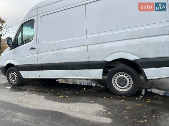 Белый Мерседес Sprinter, объемом двигателя 2.15 л и пробегом 385 тыс. км за 6500 $, фото 4 на Automoto.ua