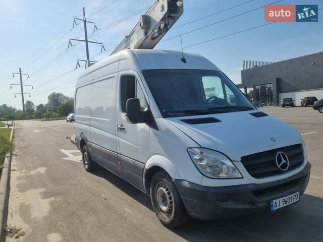 Белый Мерседес Sprinter, объемом двигателя 2.15 л и пробегом 500 тыс. км за 19500 $, фото 1 на Automoto.ua