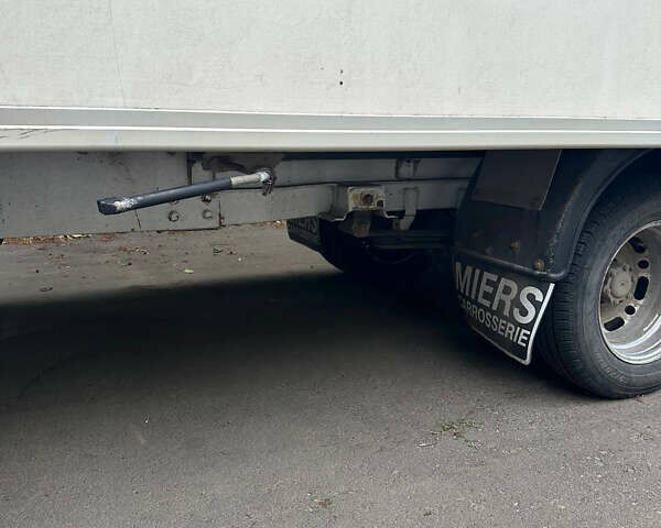 Белый Мерседес Sprinter, объемом двигателя 2.15 л и пробегом 246 тыс. км за 16500 $, фото 13 на Automoto.ua