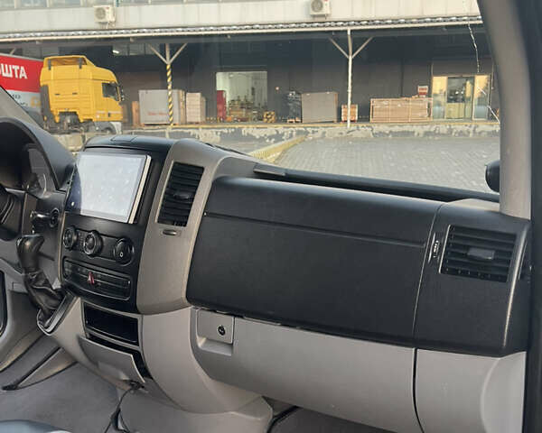 Белый Мерседес Sprinter, объемом двигателя 0 л и пробегом 346 тыс. км за 22000 $, фото 14 на Automoto.ua