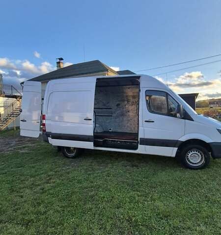 Мерседес Sprinter 2010 у Чернівцях на Automoto.ua Білий Мерседес Sprinter, об'ємом двигуна 2.99 л та пробігом 353 тис. км за 16914 $, фото 4 на Automoto.ua