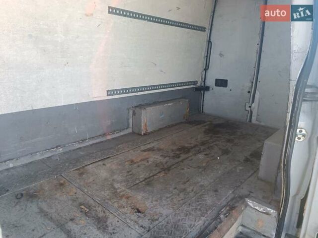 Белый Мерседес Sprinter, объемом двигателя 2.14 л и пробегом 291 тыс. км за 10800 $, фото 10 на Automoto.ua