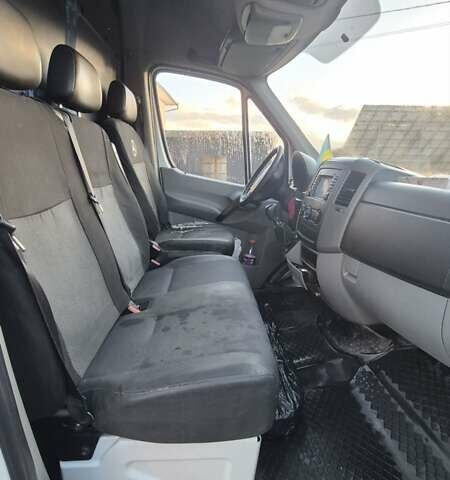 Мерседес Sprinter 2010 у Чернівцях на Automoto.ua Білий Мерседес Sprinter, об'ємом двигуна 2.99 л та пробігом 353 тис. км за 16914 $, фото 3 на Automoto.ua
