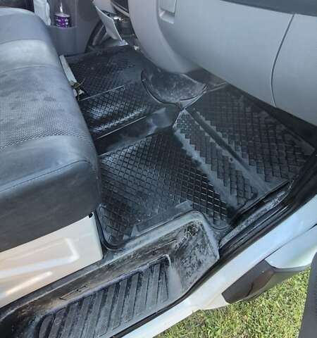 Мерседес Sprinter 2010 у Чернівцях на Automoto.ua Білий Мерседес Sprinter, об'ємом двигуна 2.99 л та пробігом 353 тис. км за 16914 $, фото 8 на Automoto.ua