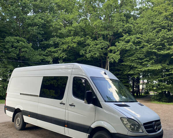 Білий Мерседес Sprinter, об'ємом двигуна 2.14 л та пробігом 800 тис. км за 15000 $, фото 2 на Automoto.ua