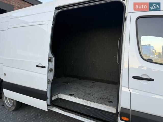 Білий Мерседес Sprinter, об'ємом двигуна 3 л та пробігом 300 тис. км за 32219 $, фото 16 на Automoto.ua