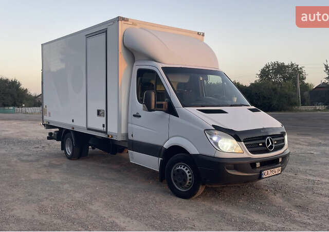 Белый Мерседес Sprinter, объемом двигателя 0 л и пробегом 500 тыс. км за 17700 $, фото 1 на Automoto.ua