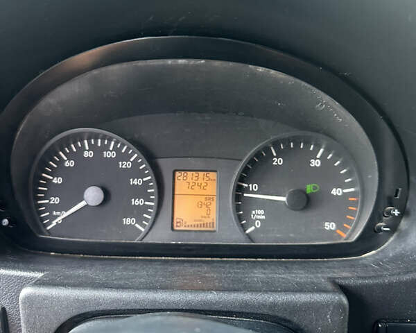Белый Мерседес Sprinter, объемом двигателя 2.14 л и пробегом 281 тыс. км за 15500 $, фото 8 на Automoto.ua
