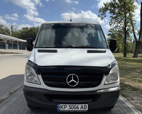 Білий Мерседес Sprinter, об'ємом двигуна 2.14 л та пробігом 501 тис. км за 15000 $, фото 1 на Automoto.ua