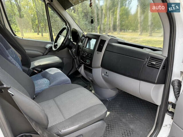 Білий Мерседес Sprinter, об'ємом двигуна 2.14 л та пробігом 501 тис. км за 15000 $, фото 11 на Automoto.ua