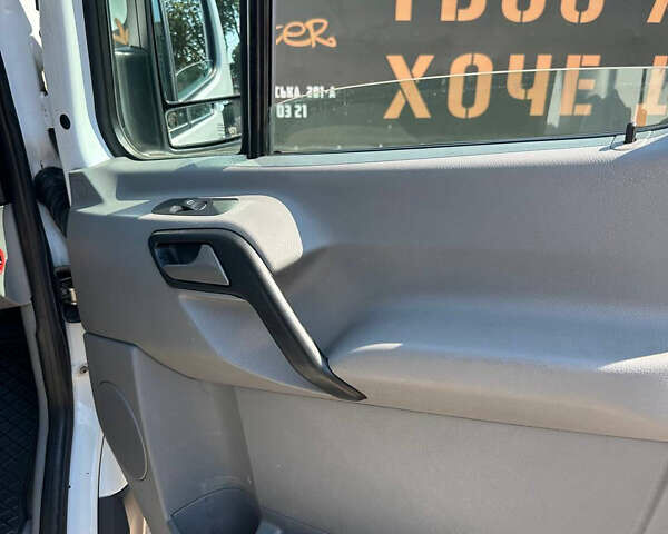 Белый Мерседес Sprinter, объемом двигателя 2.2 л и пробегом 556 тыс. км за 12000 $, фото 8 на Automoto.ua