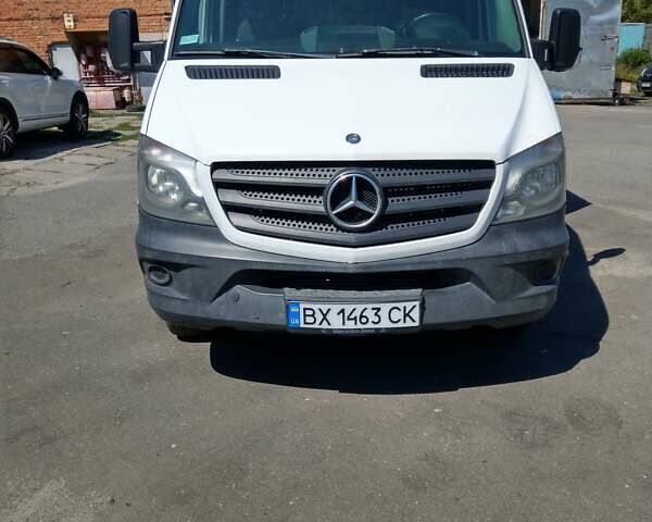 Белый Мерседес Sprinter, объемом двигателя 2.14 л и пробегом 200 тыс. км за 17900 $, фото 4 на Automoto.ua
