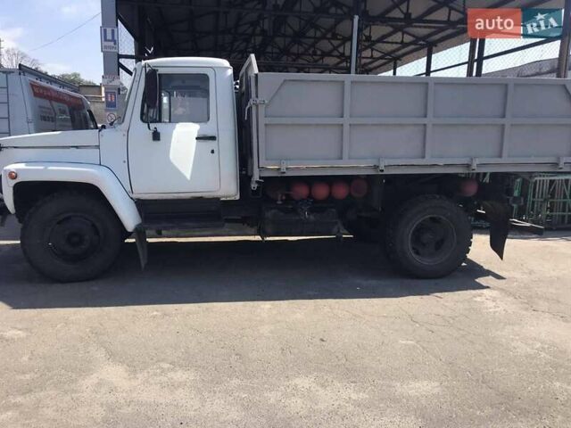Белый Мерседес Sprinter, объемом двигателя 4.25 л и пробегом 336 тыс. км за 3900 $, фото 1 на Automoto.ua