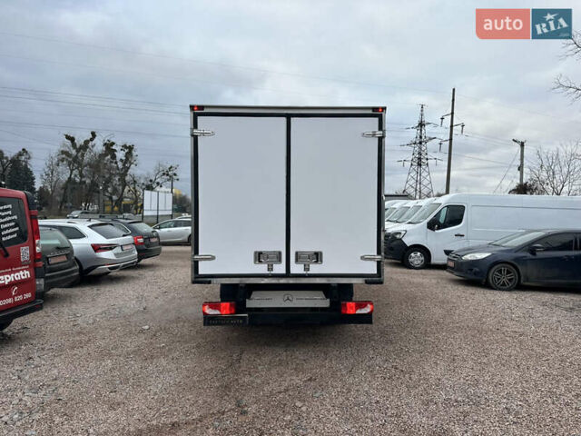 Белый Мерседес Sprinter, объемом двигателя 3 л и пробегом 308 тыс. км за 28800 $, фото 8 на Automoto.ua