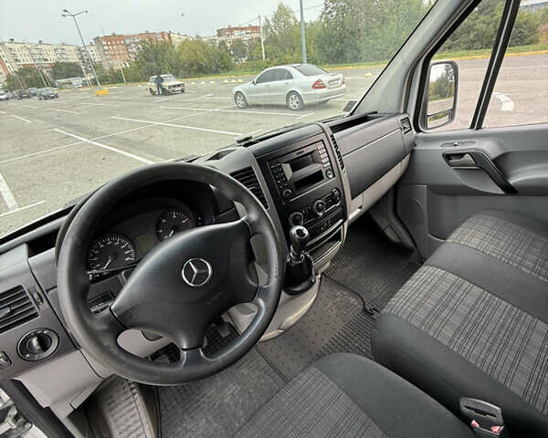 Білий Мерседес Sprinter, об'ємом двигуна 2.1 л та пробігом 335 тис. км за 28000 $, фото 3 на Automoto.ua