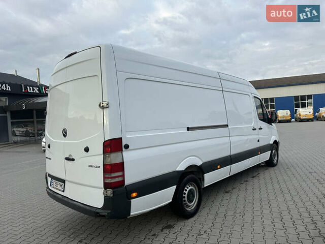 Белый Мерседес Sprinter, объемом двигателя 2.14 л и пробегом 468 тыс. км за 14850 $, фото 2 на Automoto.ua