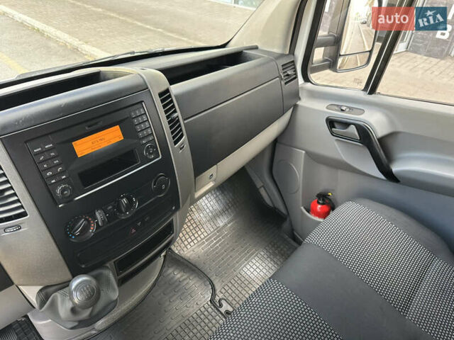 Білий Мерседес Sprinter, об'ємом двигуна 2.14 л та пробігом 348 тис. км за 22500 $, фото 56 на Automoto.ua