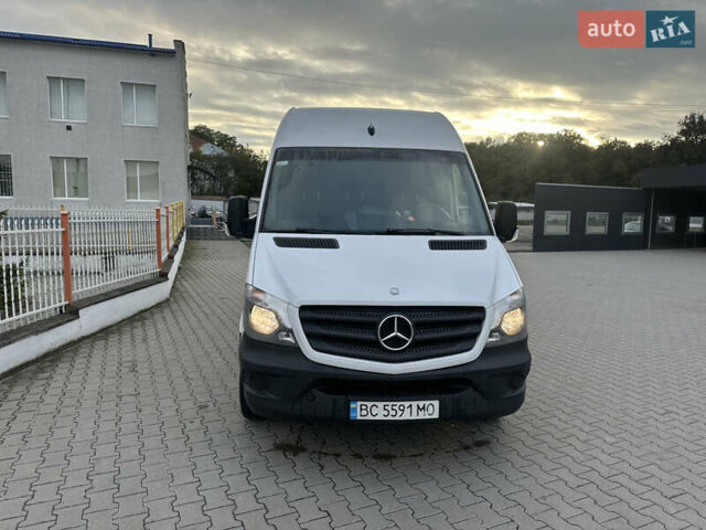 Белый Мерседес Sprinter, объемом двигателя 2.14 л и пробегом 468 тыс. км за 14850 $, фото 1 на Automoto.ua