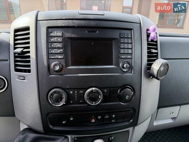 Белый Мерседес Sprinter, объемом двигателя 2.14 л и пробегом 204 тыс. км за 16100 $, фото 9 на Automoto.ua
