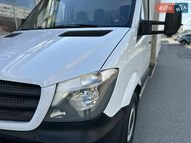 Білий Мерседес Sprinter, об'ємом двигуна 2.14 л та пробігом 348 тис. км за 22500 $, фото 17 на Automoto.ua